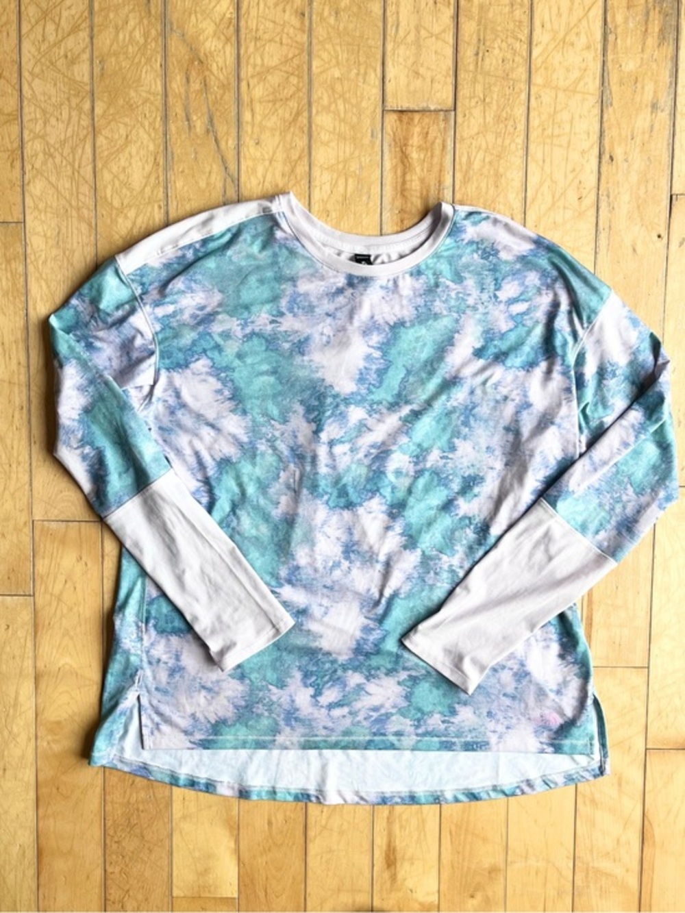 The North Face Tie-Dye Performance Long Sleeve| Outdoor Activewear Top XL
